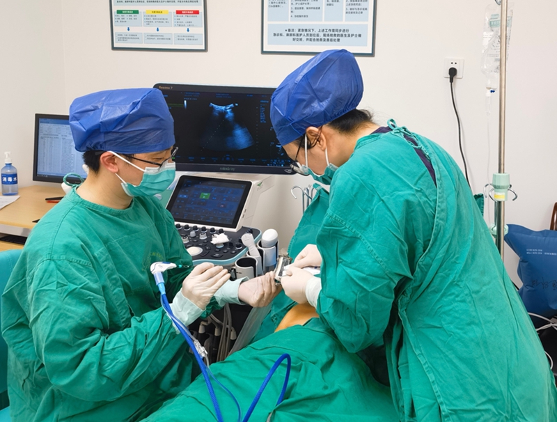 糖心vlog
完成首例超声引导下经皮肝脏肿瘤消融术