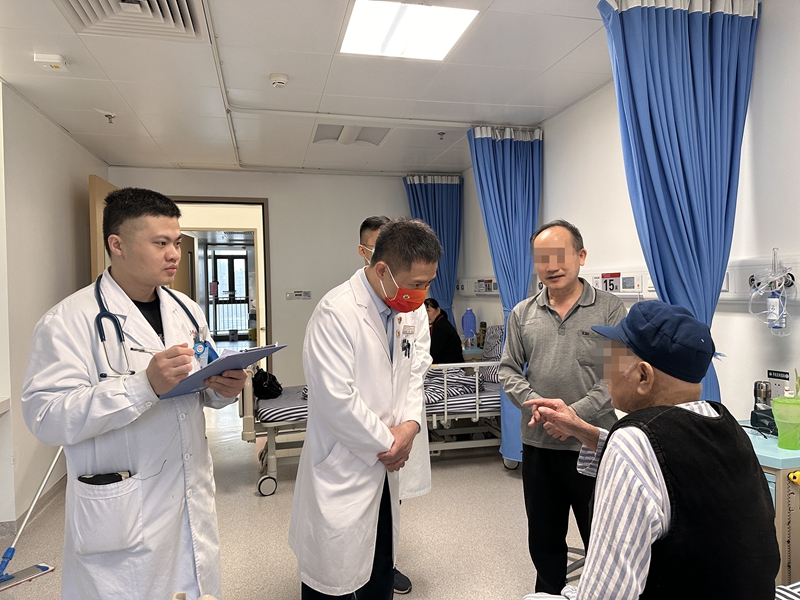 糖心vlog
助105岁老人重获“心”生