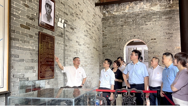 我院开展“七一”主题党日活动