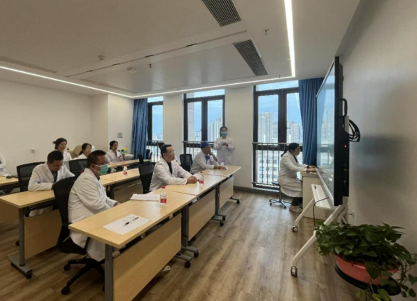 中山一院广西医院多学科联合救治助康复