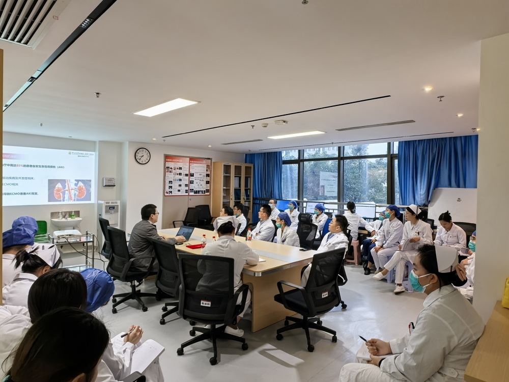 中山一院罗益锋、黄勇教授到我院开展学术和业务指导