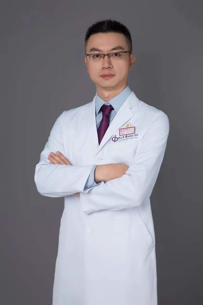 高铁乘客突发疾病,我医院医生紧急施救助脱险