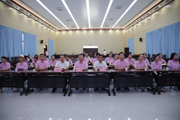 我院内科第一党支部与职能第一党支部赴广西国有七坡林场开展廉政教育活动