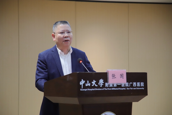 “男”丁格尔 绽放风采 | 中山一院广西医院男护士工作小组成立